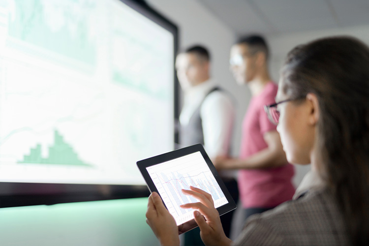 Business_Technology_0063_750x500.jpg (Original)