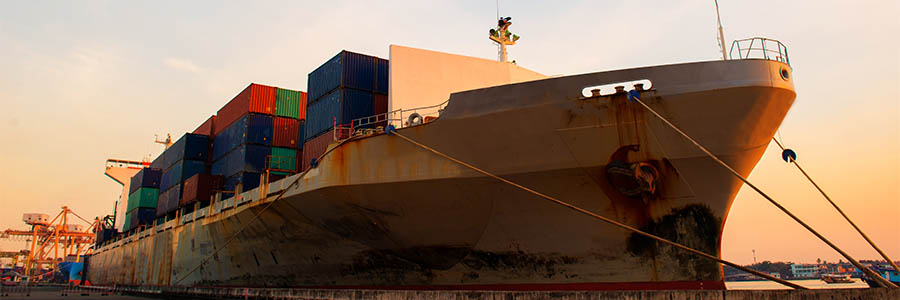 Ship with shipping containers 