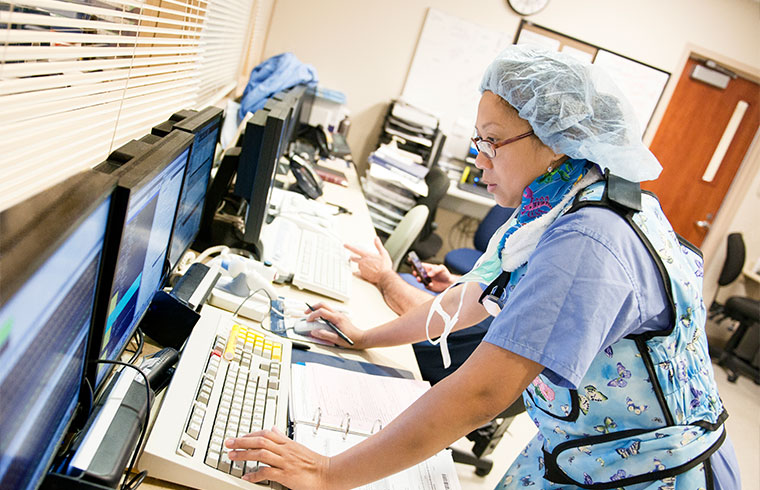 Business_Administration_0041_thumbnail_750x400.jpg (Original)